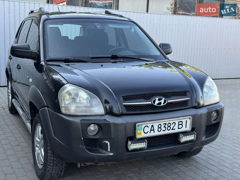 Внедорожник / Кроссовер Hyundai Tucson 2008 в 
