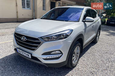 Внедорожник / Кроссовер Hyundai Tucson 2015 в Хмельнике