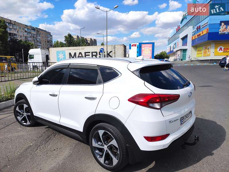 Позашляховик / Кросовер Hyundai Tucson 2016 в Одесі