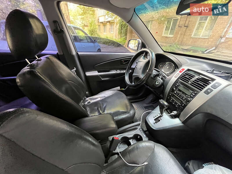Позашляховик / Кросовер Hyundai Tucson 2007 в Києві