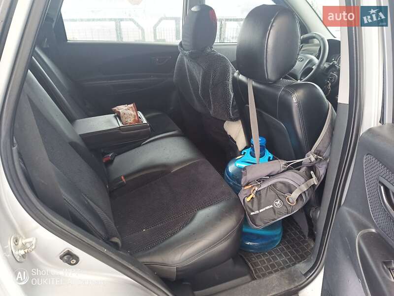 Внедорожник / Кроссовер Hyundai Tucson 2010 в Киеве фото 8 Внедорожник / Кроссовер Hyundai Tucson 2010 в Киеве