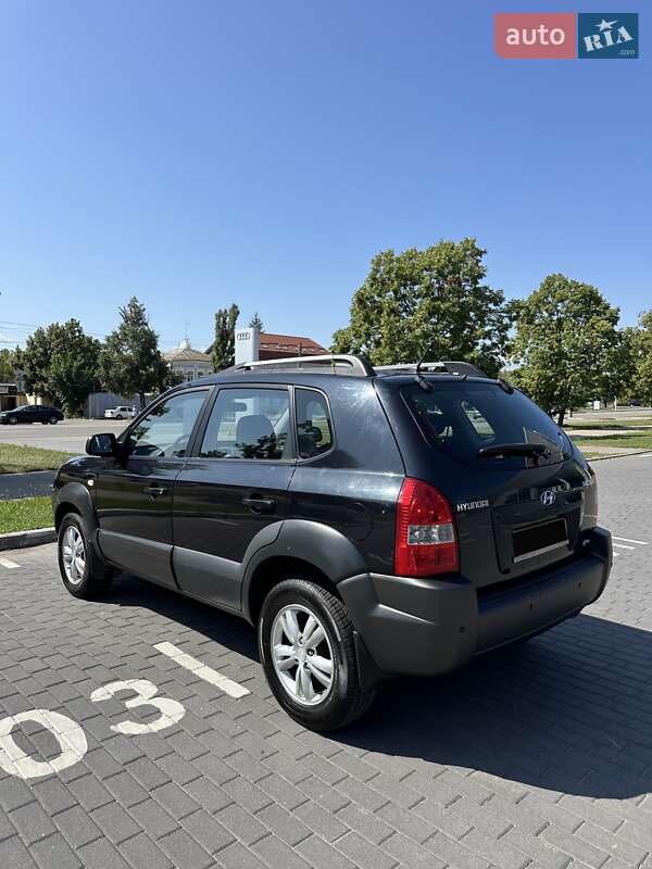 Внедорожник / Кроссовер Hyundai Tucson 2009 в Харькове