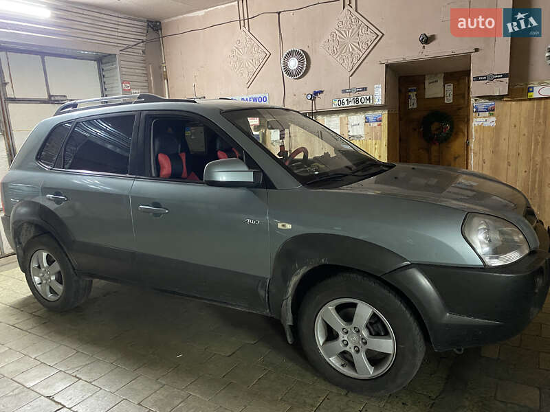 Позашляховик / Кросовер Hyundai Tucson 2008 в Малій Висці