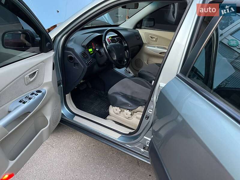 Внедорожник / Кроссовер Hyundai Tucson 2007 в Киеве фото 20 Внедорожник / Кроссовер Hyundai Tucson 2007 в Киеве