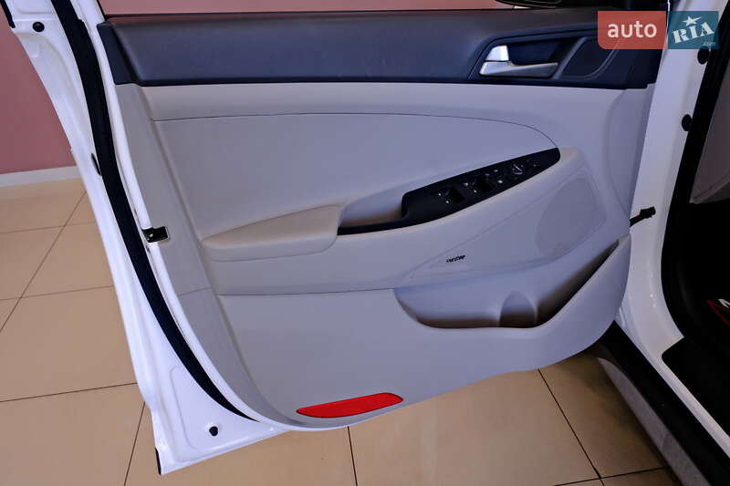 Внедорожник / Кроссовер Hyundai Tucson 2019 в Одессе