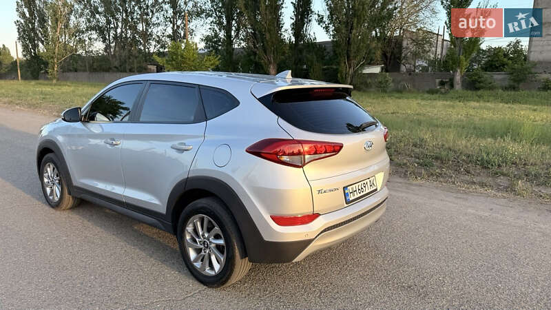 Внедорожник / Кроссовер Hyundai Tucson 2016 в Белгороде-Днестровском