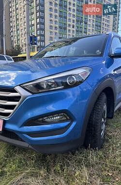 Позашляховик / Кросовер Hyundai Tucson 2017 в Києві