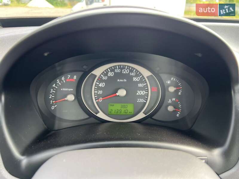 Позашляховик / Кросовер Hyundai Tucson 2005 в Рівному фото 23 Позашляховик / Кросовер Hyundai Tucson 2005 в Рівному