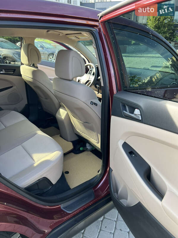 Внедорожник / Кроссовер Hyundai Tucson 2016 в Львове фото 9 Внедорожник / Кроссовер Hyundai Tucson 2016 в Львове