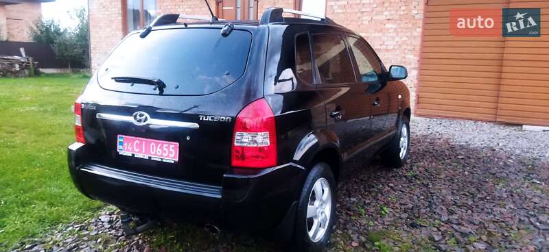 Позашляховик / Кросовер Hyundai Tucson 2006 в Рудки фото 12 Позашляховик / Кросовер Hyundai Tucson 2006 в Рудки
