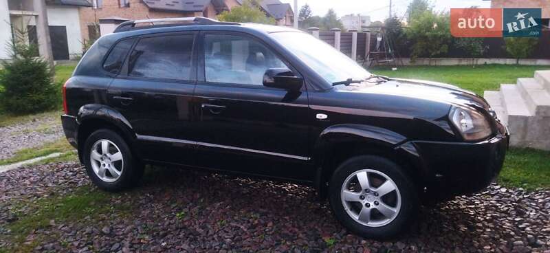 Позашляховик / Кросовер Hyundai Tucson 2006 в Рудки фото 17 Позашляховик / Кросовер Hyundai Tucson 2006 в Рудки