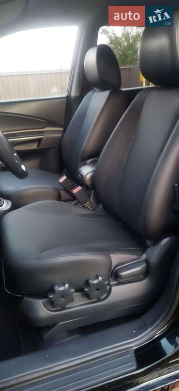 Позашляховик / Кросовер Hyundai Tucson 2006 в Рудки фото 30 Позашляховик / Кросовер Hyundai Tucson 2006 в Рудки
