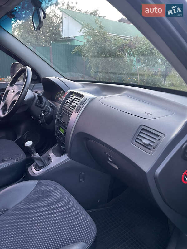 Внедорожник / Кроссовер Hyundai Tucson 2011 в Чернигове фото 15 Внедорожник / Кроссовер Hyundai Tucson 2011 в Чернигове