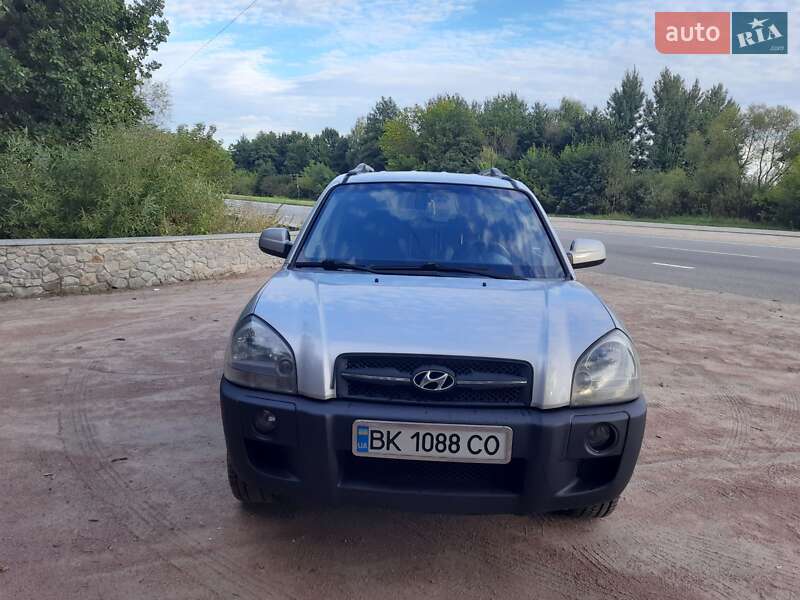 Позашляховик / Кросовер Hyundai Tucson 2007 в Житомирі фото 2 Позашляховик / Кросовер Hyundai Tucson 2007 в Житомирі