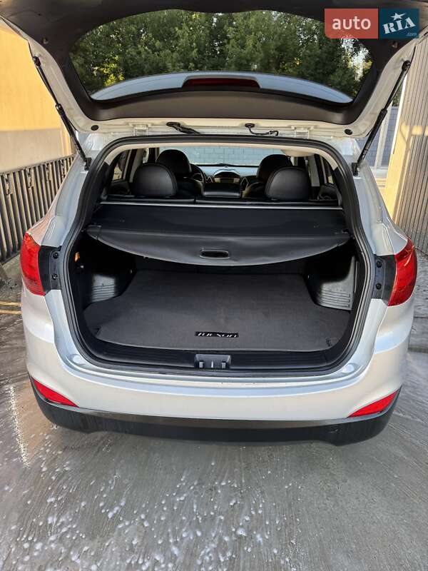 Позашляховик / Кросовер Hyundai Tucson 2012 в Черкасах