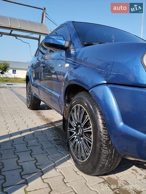 Позашляховик / Кросовер Hyundai Tucson 2004 в Самборі