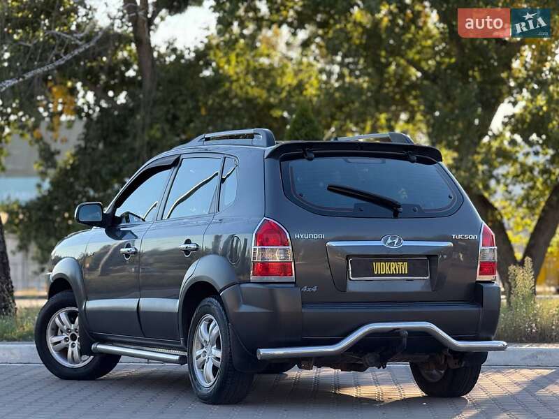 Позашляховик / Кросовер Hyundai Tucson 2007 в Києві
