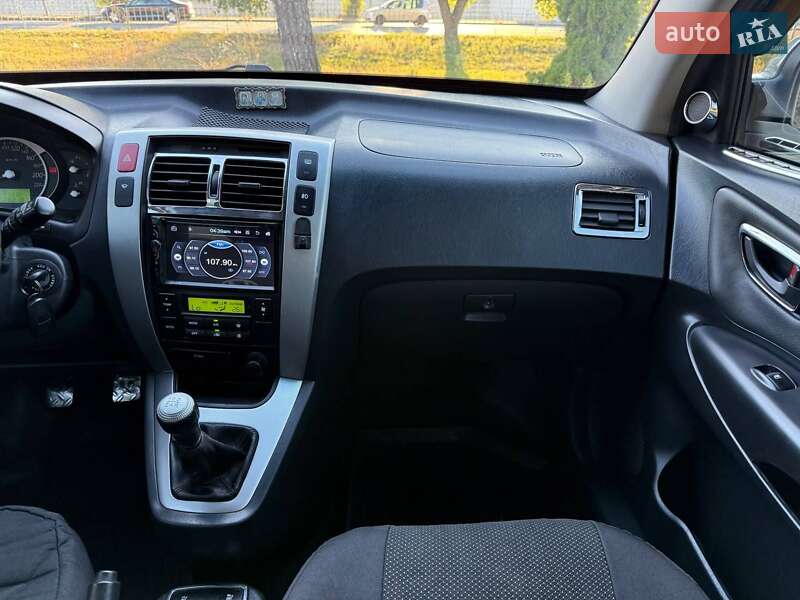Позашляховик / Кросовер Hyundai Tucson 2007 в Києві