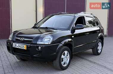 Внедорожник / Кроссовер Hyundai Tucson 2009 в 