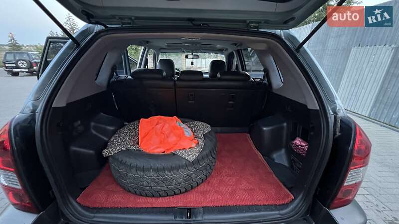 Позашляховик / Кросовер Hyundai Tucson 2008 в Шаргороді фото 11 Позашляховик / Кросовер Hyundai Tucson 2008 в Шаргороді