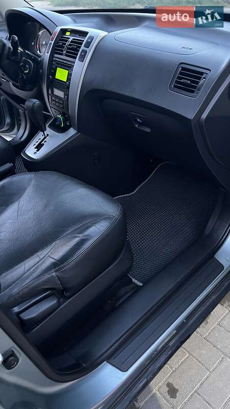 Позашляховик / Кросовер Hyundai Tucson 2008 в Шаргороді фото 16 Позашляховик / Кросовер Hyundai Tucson 2008 в Шаргороді
