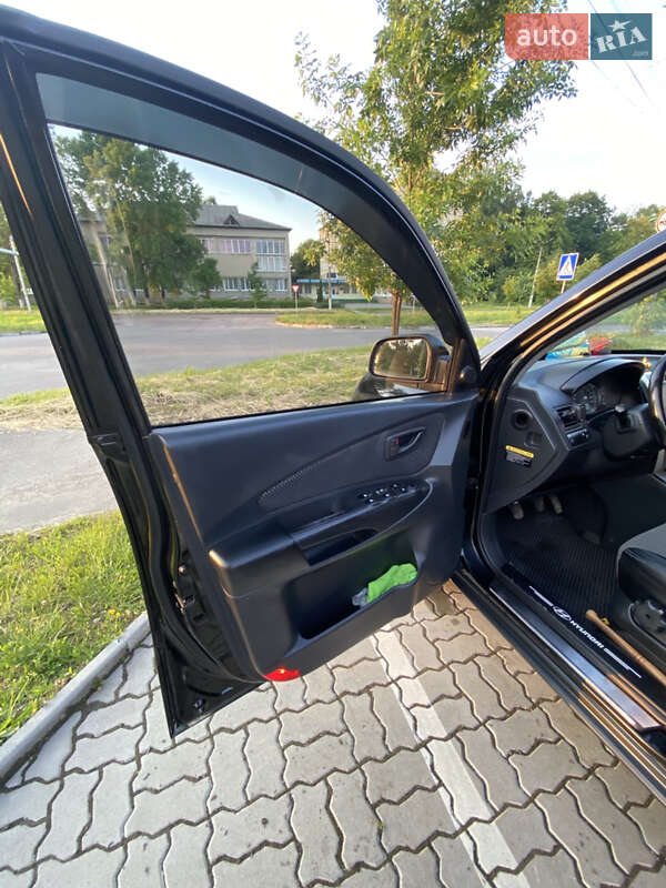 Позашляховик / Кросовер Hyundai Tucson 2008 в Калуші фото 11 Позашляховик / Кросовер Hyundai Tucson 2008 в Калуші