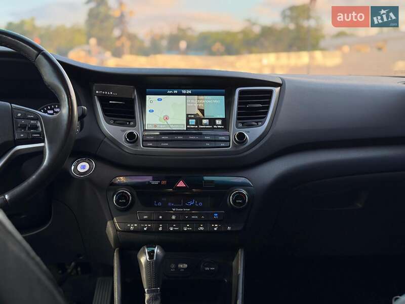 Позашляховик / Кросовер Hyundai Tucson 2017 в Одесі