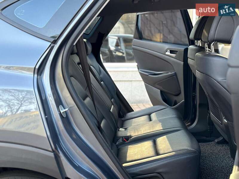 Позашляховик / Кросовер Hyundai Tucson 2017 в Одесі