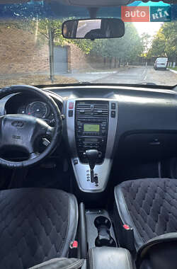 Внедорожник / Кроссовер Hyundai Tucson 2008 в 