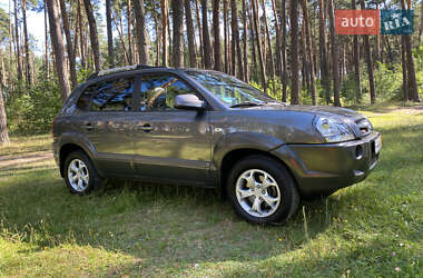 Внедорожник / Кроссовер Hyundai Tucson 2009 в Житомире