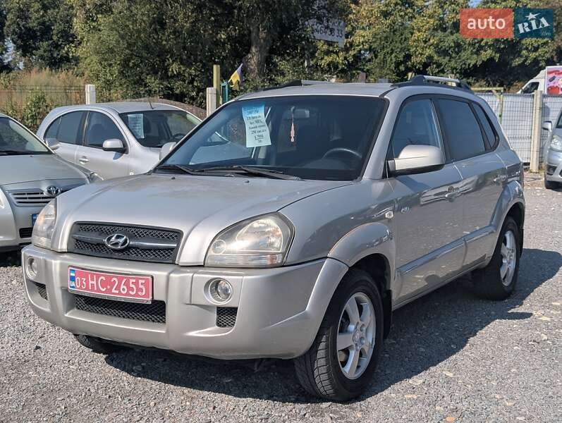 Внедорожник / Кроссовер Hyundai Tucson 2007 в 