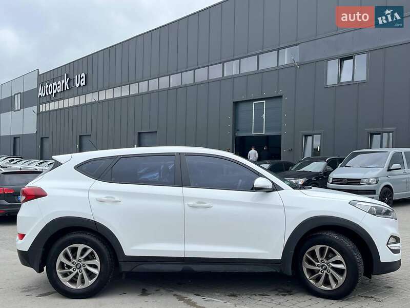 Позашляховик / Кросовер Hyundai Tucson 2016 в Львові