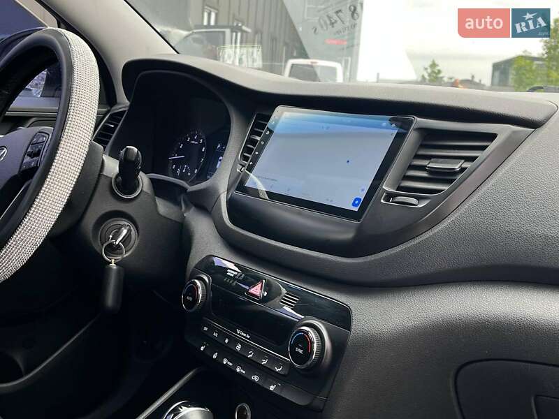 Позашляховик / Кросовер Hyundai Tucson 2016 в Львові