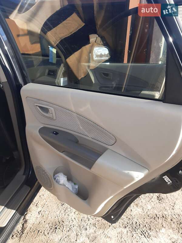 Позашляховик / Кросовер Hyundai Tucson 2009 в Шостці фото 15 Позашляховик / Кросовер Hyundai Tucson 2009 в Шостці