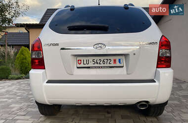 Позашляховик / Кросовер Hyundai Tucson 2008 в 