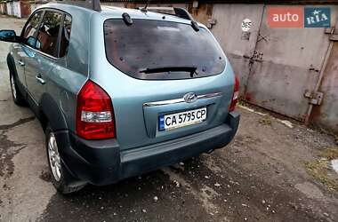 Внедорожник / Кроссовер Hyundai Tucson 2008 в 