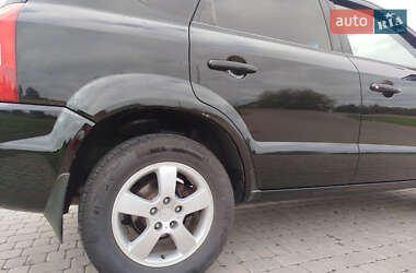 Внедорожник / Кроссовер Hyundai Tucson 2007 в 