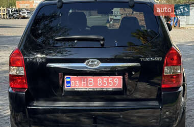 Внедорожник / Кроссовер Hyundai Tucson 2006 в 
