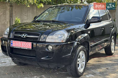 Внедорожник / Кроссовер Hyundai Tucson 2006 в 