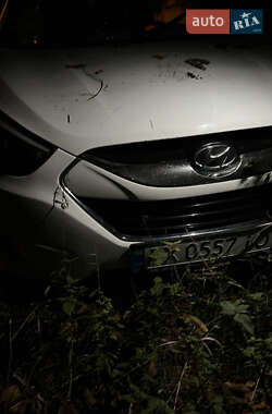 Внедорожник / Кроссовер Hyundai Tucson 2011 в 