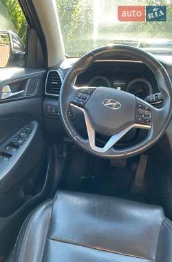 Внедорожник / Кроссовер Hyundai Tucson 2018 в 