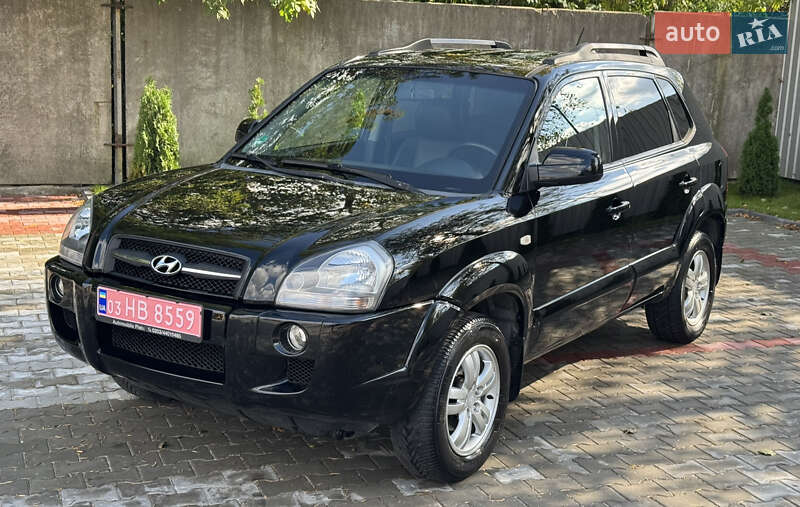 Внедорожник / Кроссовер Hyundai Tucson 2006 в 