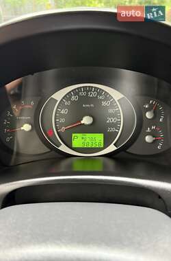 Внедорожник / Кроссовер Hyundai Tucson 2011 в 