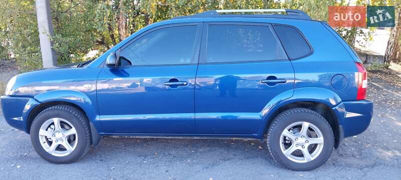 Позашляховик / Кросовер Hyundai Tucson 2006 в Тростянці