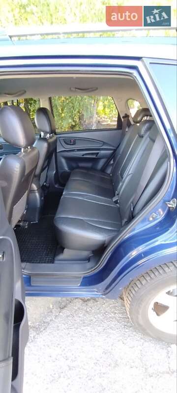 Позашляховик / Кросовер Hyundai Tucson 2006 в Тростянці