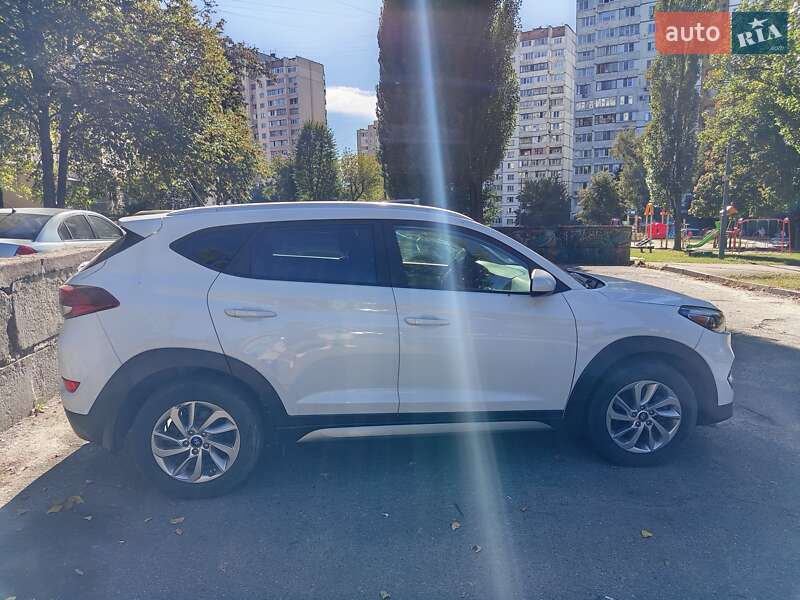 Позашляховик / Кросовер Hyundai Tucson 2017 в Києві фото 16 Позашляховик / Кросовер Hyundai Tucson 2017 в Києві