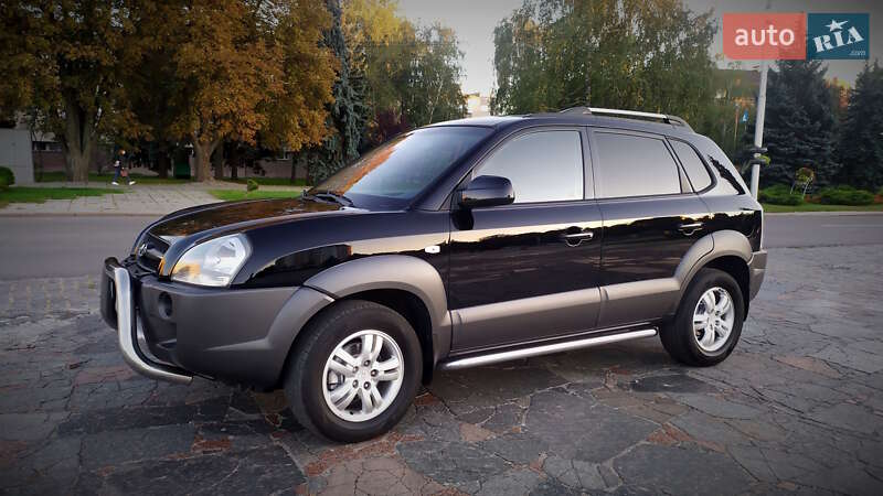 Позашляховик / Кросовер Hyundai Tucson 2007 в  фото Позашляховик / Кросовер Hyundai Tucson 2007 в