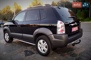 Позашляховик / Кросовер Hyundai Tucson 2007 в  фото 21 Позашляховик / Кросовер Hyundai Tucson 2007 в