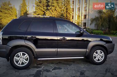 Позашляховик / Кросовер Hyundai Tucson 2007 в  фото 74 Позашляховик / Кросовер Hyundai Tucson 2007 в