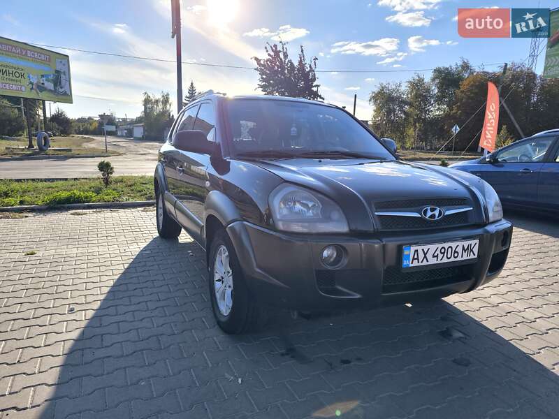 Позашляховик / Кросовер Hyundai Tucson 2008 в Первомайську фото 2 Позашляховик / Кросовер Hyundai Tucson 2008 в Первомайську